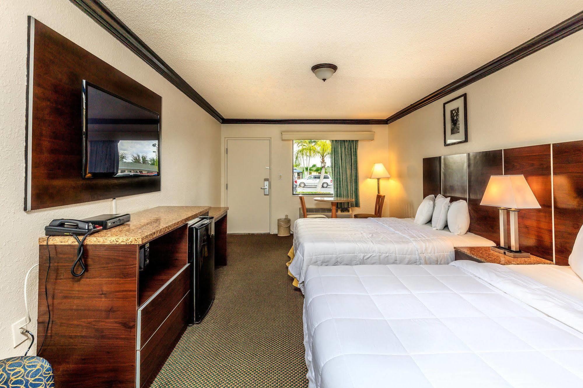 Budget Host Inn Florida City Kültér fotó